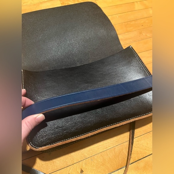 Black and Blue Medium Size Leather Bag - Picture 7 of 7